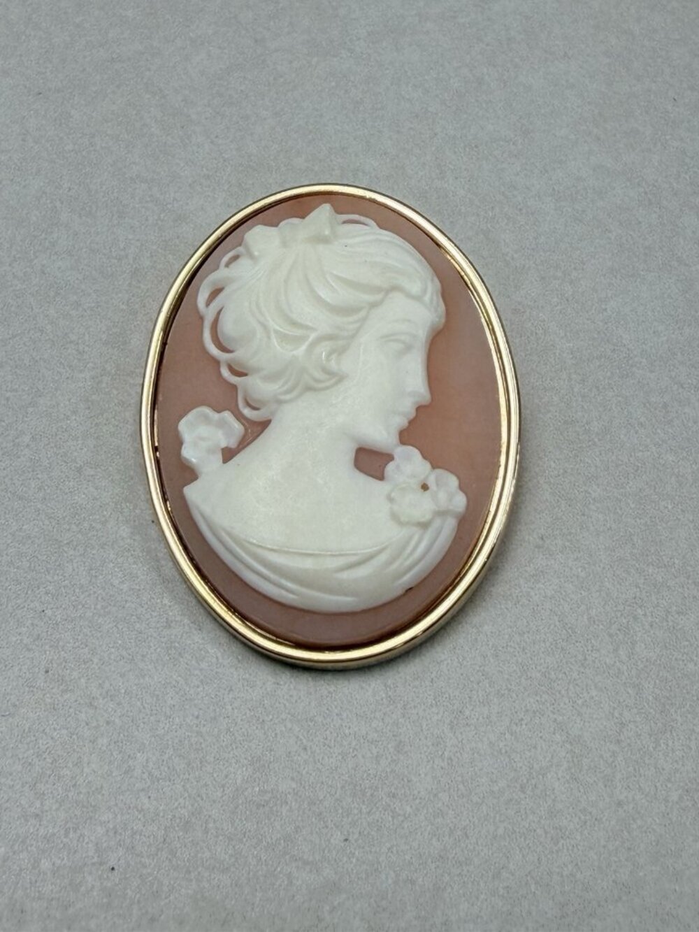 Vintage Cameo Brooch Gold Tone Oval Lady Portrait Pin Victorian Revival Style - Picture 2 of 5
